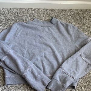 tommy hilfiger cropped hoodie
